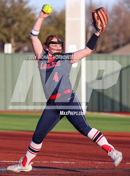 Thumbnail 2 in Marcus vs. Allen (Allen Tournament) photogallery.