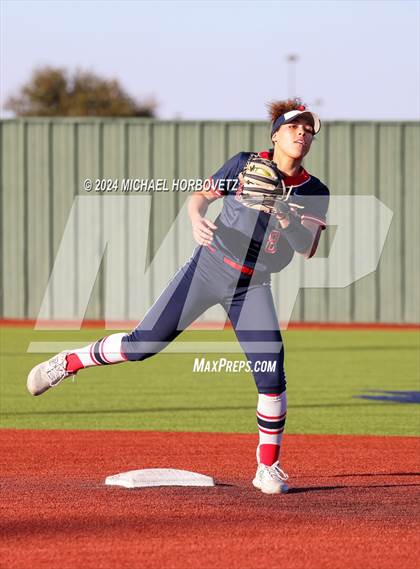 Thumbnail 1 in Marcus vs. Allen (Allen Tournament) photogallery.