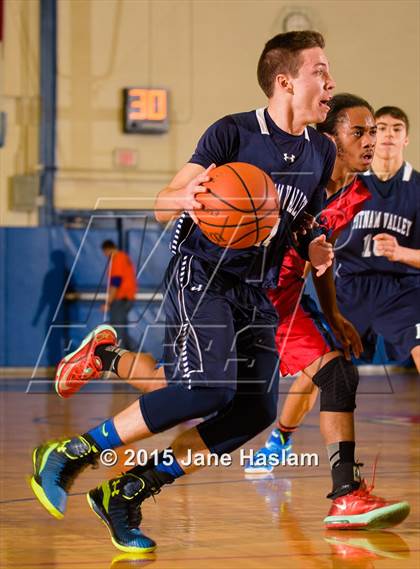 Thumbnail 2 in Peekskill vs Putnam Valley (Putnam Challenge) photogallery.