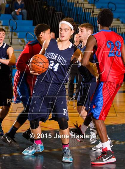 Thumbnail 1 in Peekskill vs Putnam Valley (Putnam Challenge) photogallery.