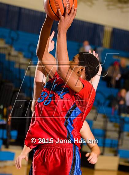 Thumbnail 2 in Peekskill vs Putnam Valley (Putnam Challenge) photogallery.