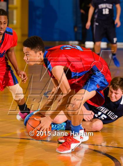 Thumbnail 1 in Peekskill vs Putnam Valley (Putnam Challenge) photogallery.