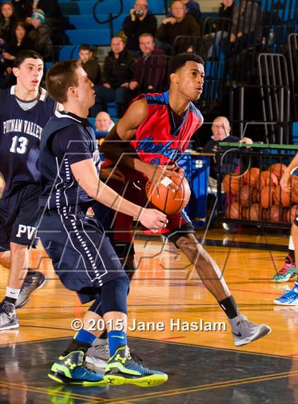 Thumbnail 2 in Peekskill vs Putnam Valley (Putnam Challenge) photogallery.
