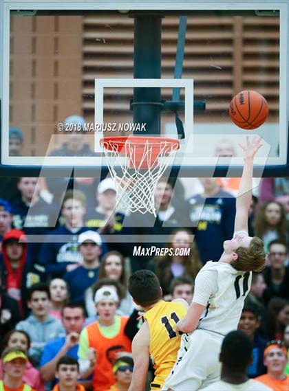Thumbnail 2 in Adams @ Stoney Creek (MHSAA District Semifinal) photogallery.