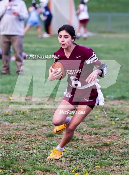Thumbnail 1 in Saugerties @ Kingston photogallery.