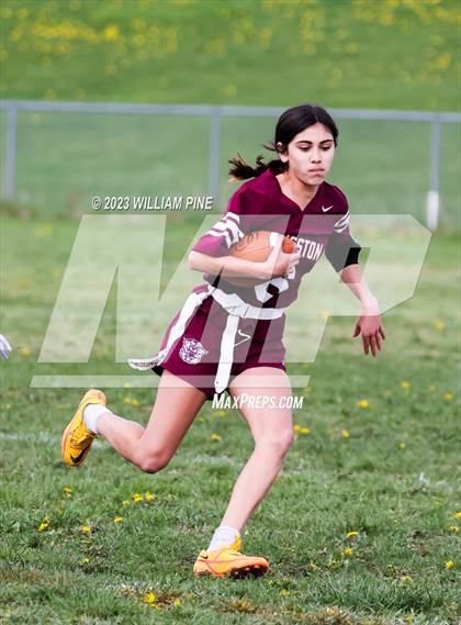 Thumbnail 2 in Saugerties @ Kingston photogallery.