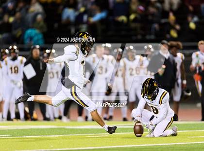 Thumbnail 3 in San Clemente vs Newbury Park (CIF SS D2 Quarter Final) photogallery.