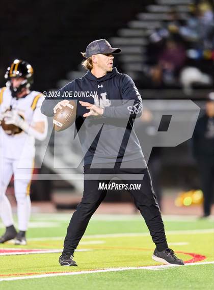 Thumbnail 2 in San Clemente vs Newbury Park (CIF SS D2 Quarter Final) photogallery.