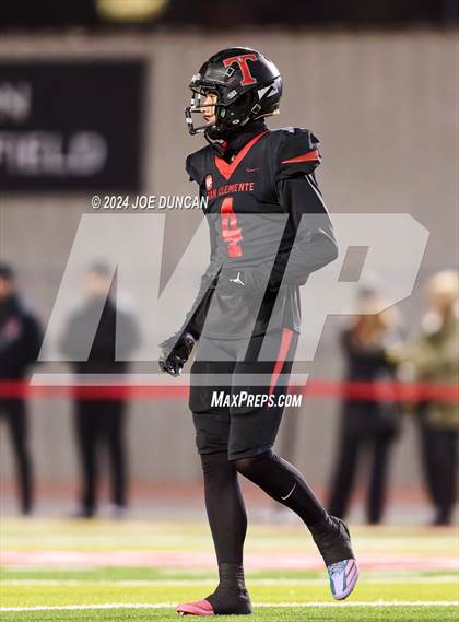 Thumbnail 3 in San Clemente vs Newbury Park (CIF SS D2 Quarter Final) photogallery.