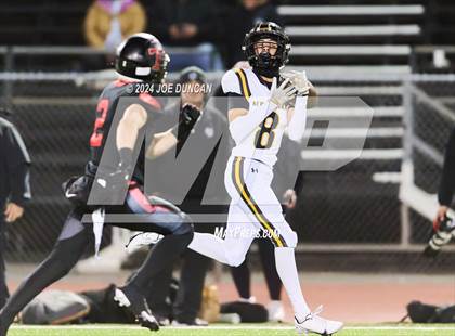 Thumbnail 2 in San Clemente vs Newbury Park (CIF SS D2 Quarter Final) photogallery.