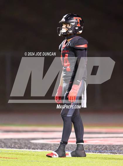 Thumbnail 2 in San Clemente vs Newbury Park (CIF SS D2 Quarter Final) photogallery.