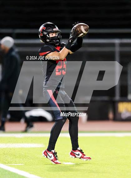 Thumbnail 2 in San Clemente vs Newbury Park (CIF SS D2 Quarter Final) photogallery.