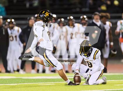 Thumbnail 2 in San Clemente vs Newbury Park (CIF SS D2 Quarter Final) photogallery.