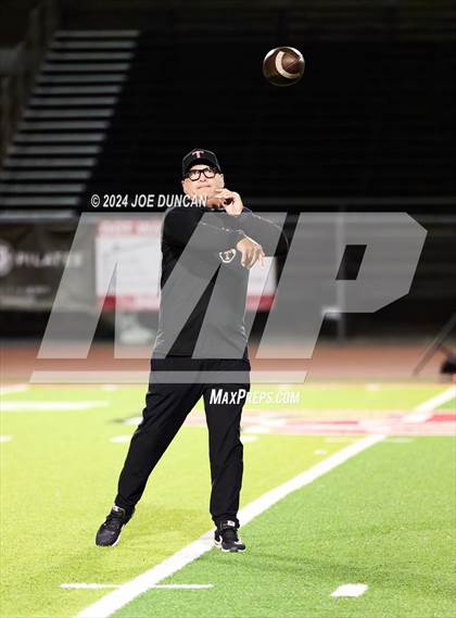 Thumbnail 2 in San Clemente vs Newbury Park (CIF SS D2 Quarter Final) photogallery.