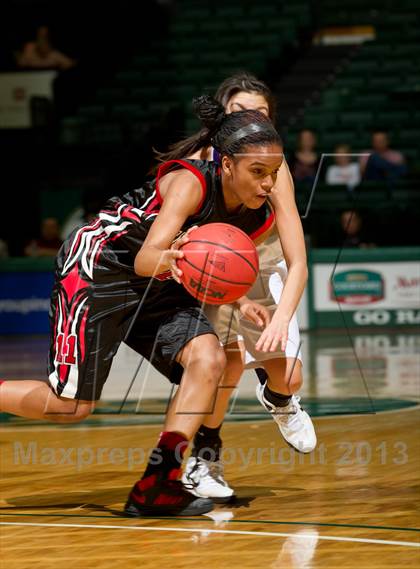 Thumbnail 1 in Denver Science & Tech Stapleton vs. Holy Family (CHSAA 3A Final Four) photogallery.