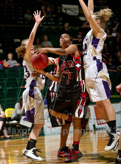 Thumbnail 3 in Denver Science & Tech Stapleton vs. Holy Family (CHSAA 3A Final Four) photogallery.