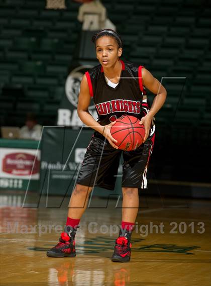 Thumbnail 2 in Denver Science & Tech Stapleton vs. Holy Family (CHSAA 3A Final Four) photogallery.