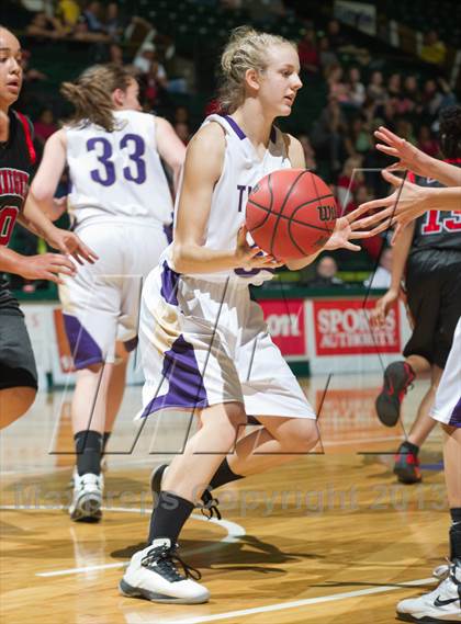 Thumbnail 1 in Denver Science & Tech Stapleton vs. Holy Family (CHSAA 3A Final Four) photogallery.