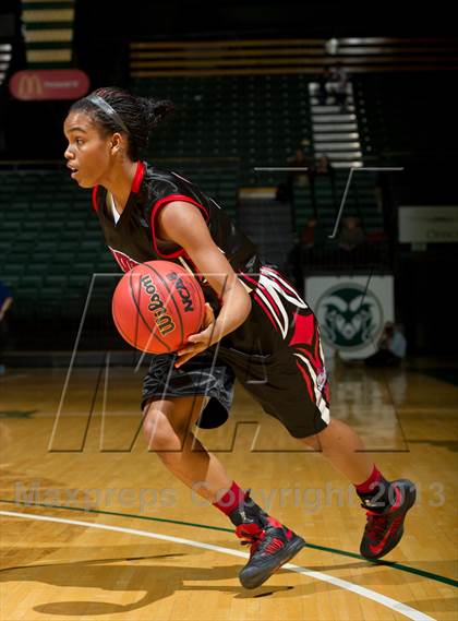 Thumbnail 3 in Denver Science & Tech Stapleton vs. Holy Family (CHSAA 3A Final Four) photogallery.