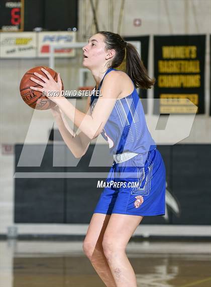 Thumbnail 1 in Durham vs. Portola (CIF Northern Section D5 Final) photogallery.