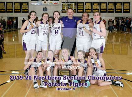 Thumbnail 3 in Durham vs. Portola (CIF Northern Section D5 Final) photogallery.
