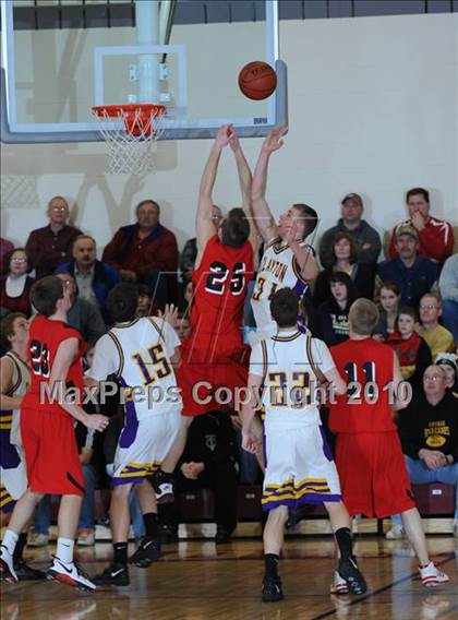 Thumbnail 2 in Prentice vs. Clayton (D4 Sectional Final) photogallery.