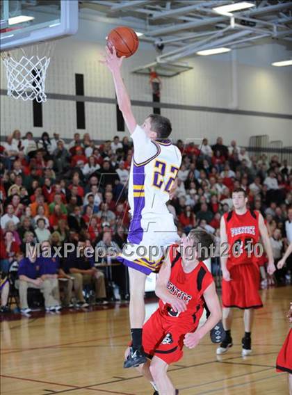 Thumbnail 2 in Prentice vs. Clayton (D4 Sectional Final) photogallery.