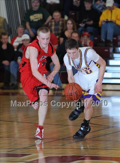 Thumbnail 3 in Prentice vs. Clayton (D4 Sectional Final) photogallery.