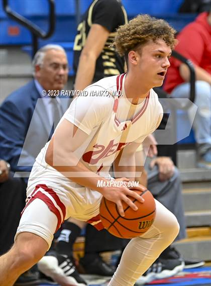 Thumbnail 3 in Jeffersonville vs Warren Central (Phil Cox Memorial Holiday Tournament) photogallery.
