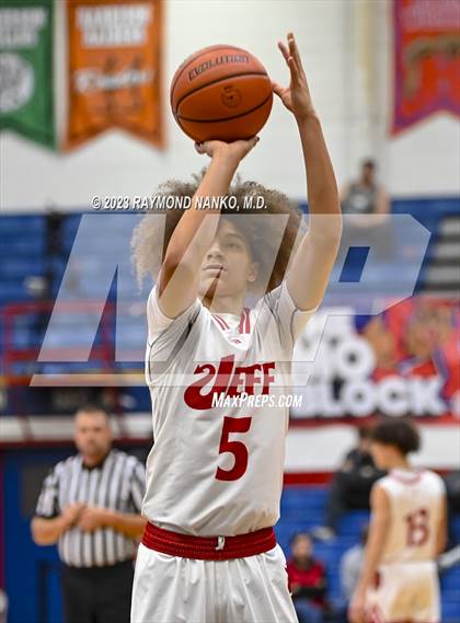 Thumbnail 3 in Jeffersonville vs Warren Central (Phil Cox Memorial Holiday Tournament) photogallery.