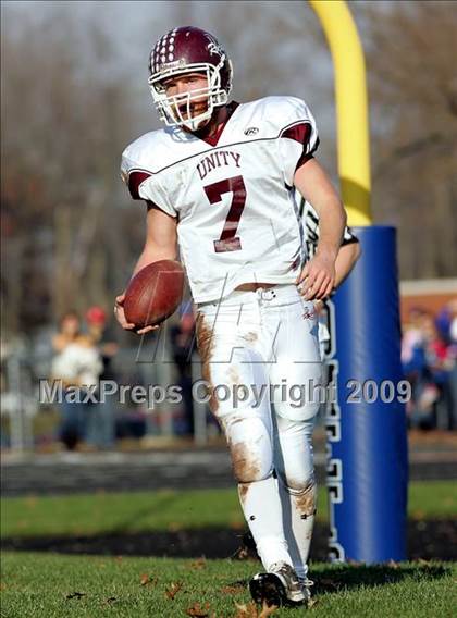 Thumbnail 2 in Unity @ Greenville (IHSA Class 3A Semifinal) photogallery.