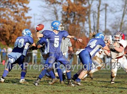 Thumbnail 3 in Unity @ Greenville (IHSA Class 3A Semifinal) photogallery.