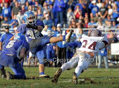 Thumbnail 2 in Unity @ Greenville (IHSA Class 3A Semifinal) photogallery.