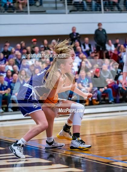 Thumbnail 2 in Mitchell vs Murphy (NCHSAA 1A Western Regional Final) photogallery.