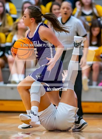 Thumbnail 2 in Mitchell vs Murphy (NCHSAA 1A Western Regional Final) photogallery.