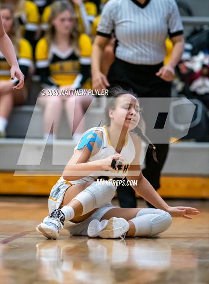 Thumbnail 1 in Mitchell vs Murphy (NCHSAA 1A Western Regional Final) photogallery.