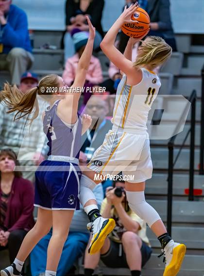 Thumbnail 2 in Mitchell vs Murphy (NCHSAA 1A Western Regional Final) photogallery.