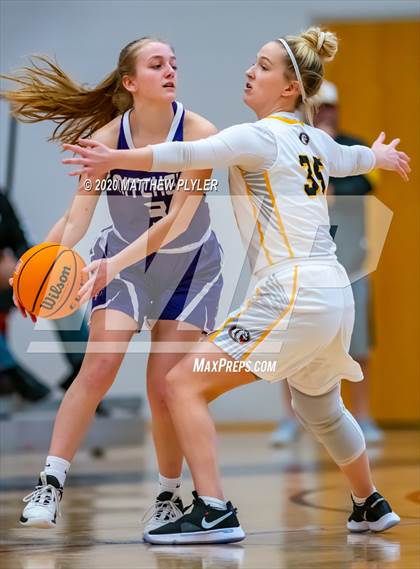 Thumbnail 1 in Mitchell vs Murphy (NCHSAA 1A Western Regional Final) photogallery.