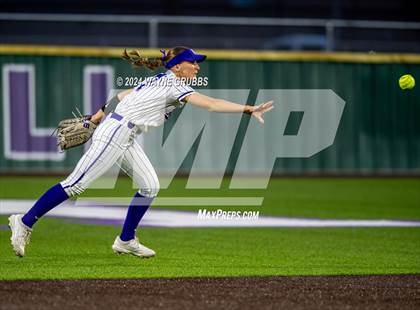 Thumbnail 1 in Whitehouse @ Hallsville photogallery.