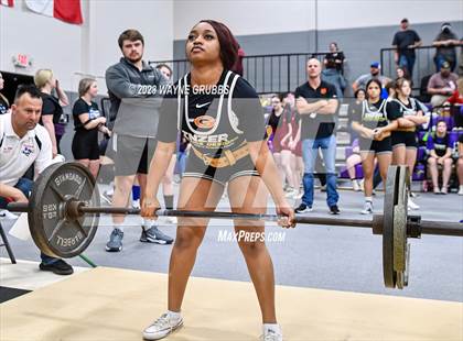 Thumbnail 2 in Hallsville Invitational photogallery.