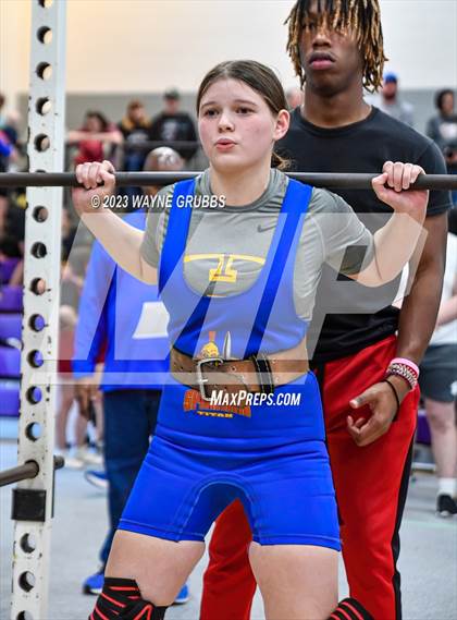 Thumbnail 2 in Hallsville Invitational photogallery.