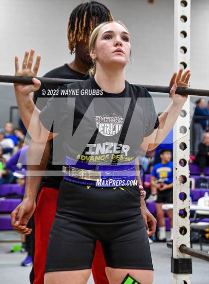 Thumbnail 2 in Hallsville Invitational photogallery.