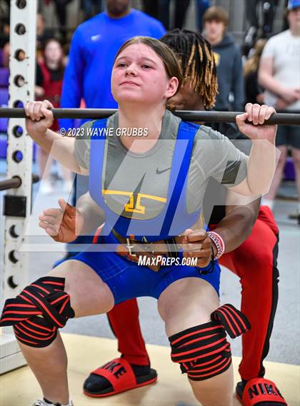 Thumbnail 3 in Hallsville Invitational photogallery.