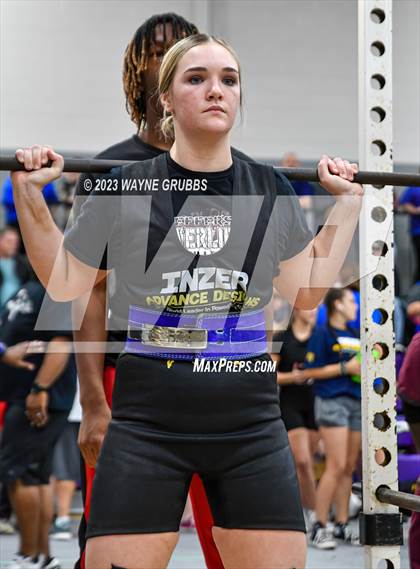 Thumbnail 1 in Hallsville Invitational photogallery.
