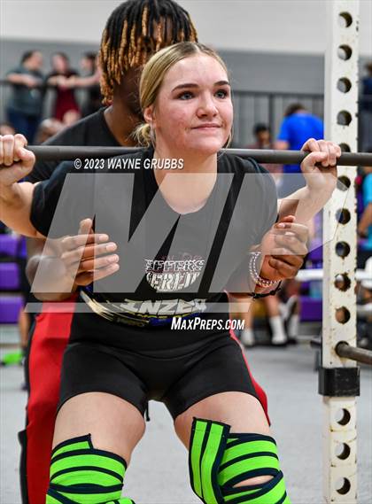 Thumbnail 1 in Hallsville Invitational photogallery.