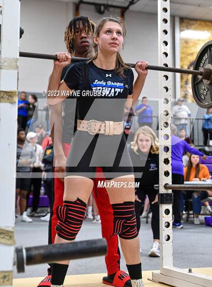 Thumbnail 3 in Hallsville Invitational photogallery.
