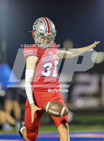Thumbnail 3 in Page vs. Green Hill (TSSAA D1-5A Round 1 Playoffs) photogallery.