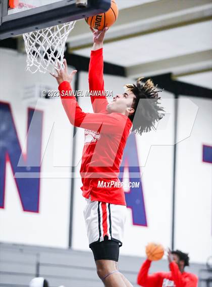 Thumbnail 1 in Pasadena vs Village Christian (21st Annual Rose City Roundball Classic Semi Final) photogallery.