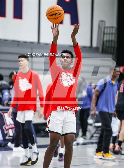 Thumbnail 1 in Pasadena vs Village Christian (21st Annual Rose City Roundball Classic Semi Final) photogallery.