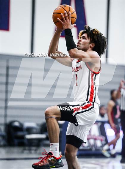 Thumbnail 1 in Pasadena vs Village Christian (21st Annual Rose City Roundball Classic Semi Final) photogallery.